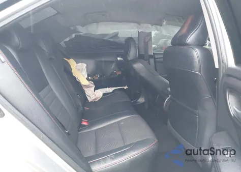 2016 Toyota Camry Le/Se/Xle/Xse z USA, uszkodzony, nr VIN 4T1BF1FK2GU584728